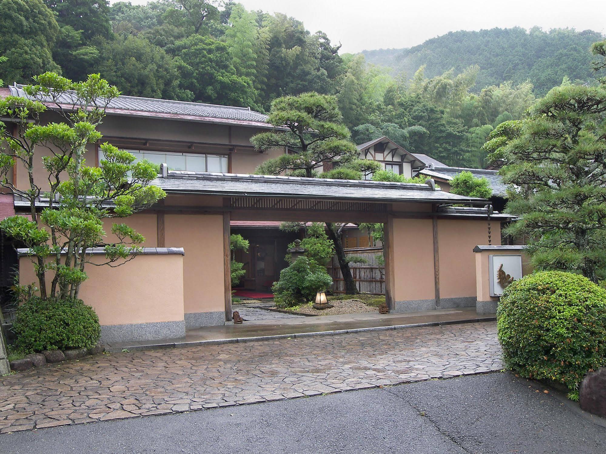 Oni No Sumika Hotel อิซุ ภายนอก รูปภาพ
