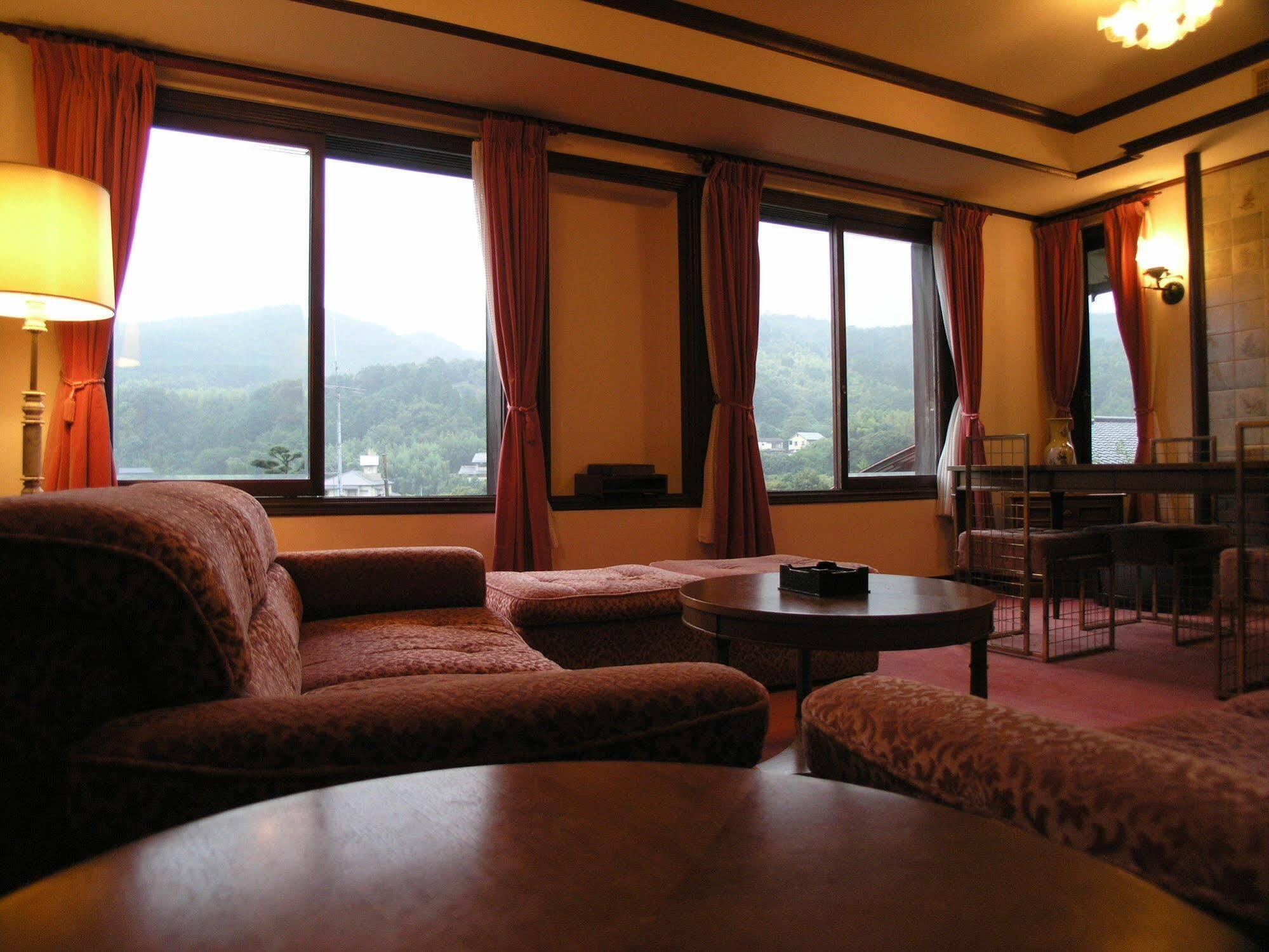 Oni No Sumika Hotel อิซุ ภายนอก รูปภาพ
